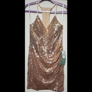 B. Smart gold dress